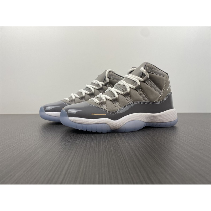 靴 Nike Air Jordan 11 Retro \